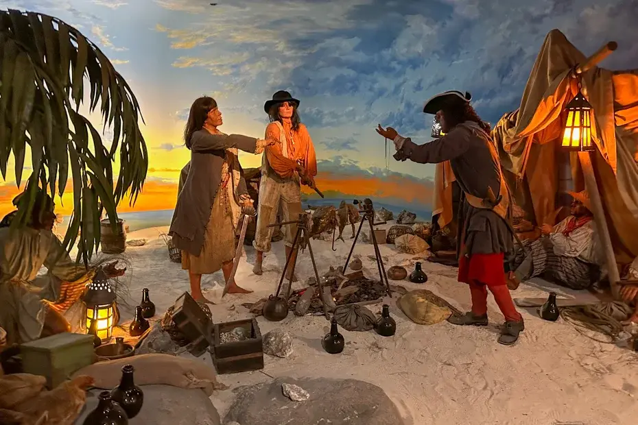 Pirates of Nassau - inside